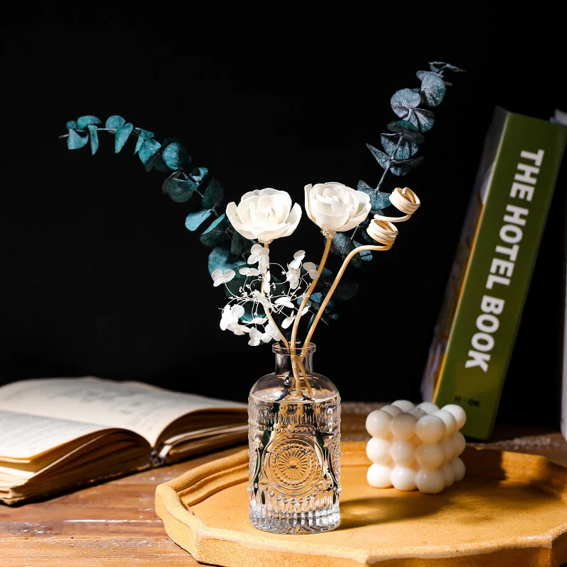 Difusor de mimbre de flores preservadas con varilla de ratán