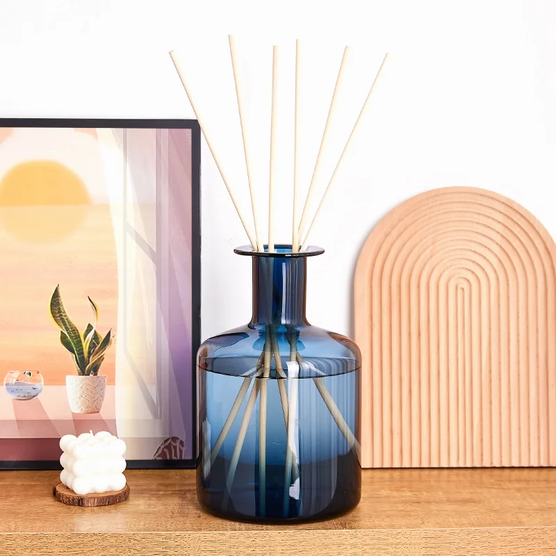 Large capacity reed diffuser