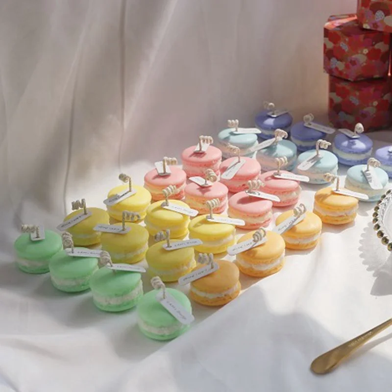 Macaron shape candle