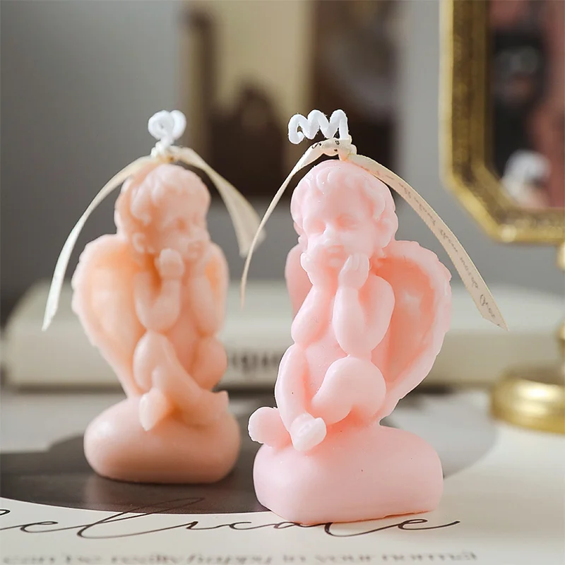 Angel shape candle