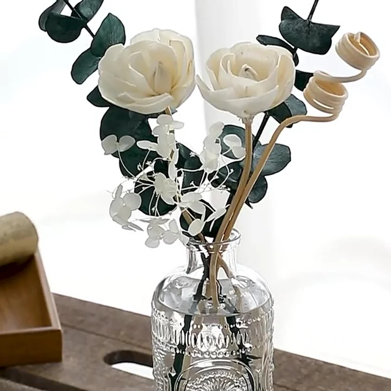 Difusor de mimbre de flores preservadas con varilla de ratán