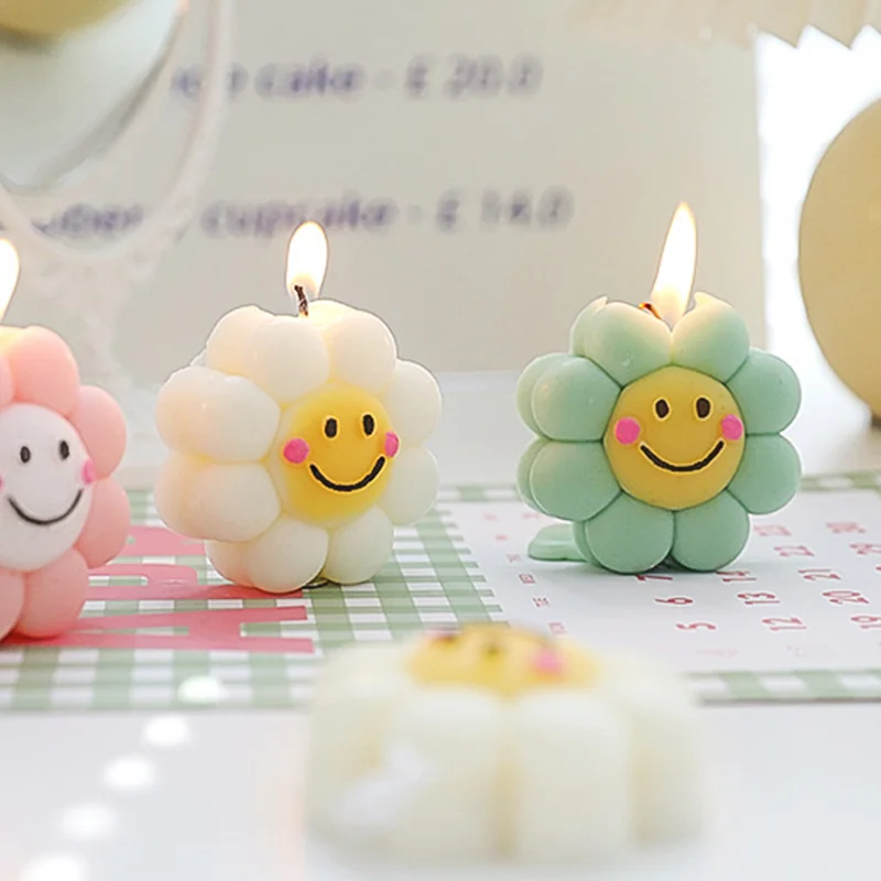 Sunflower shape candle