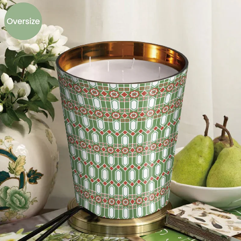 ST FUTURE Sandalwood Luxe: Modern Candle Craftsmanship, factory