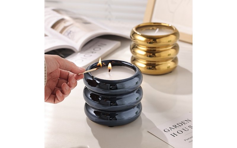 Bubble ribbed glass soy candles