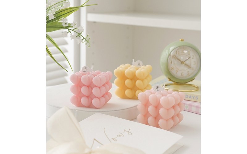Bubble cube candle