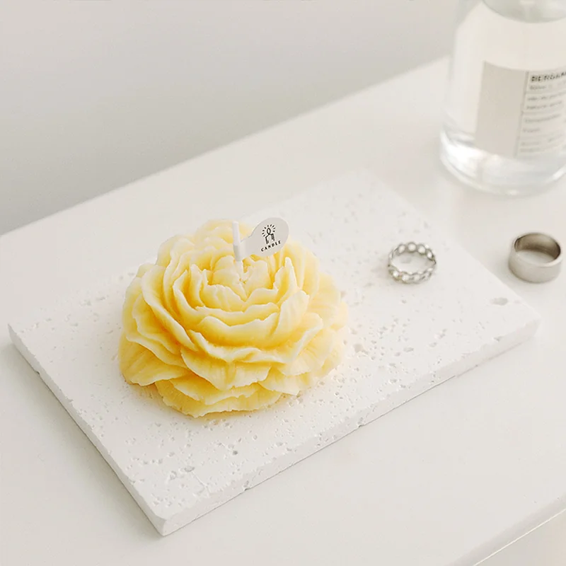 Peony shape candle
